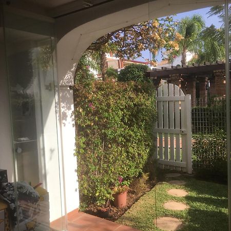 2 bed Apartment in San Pedro Marbella Buitenkant foto